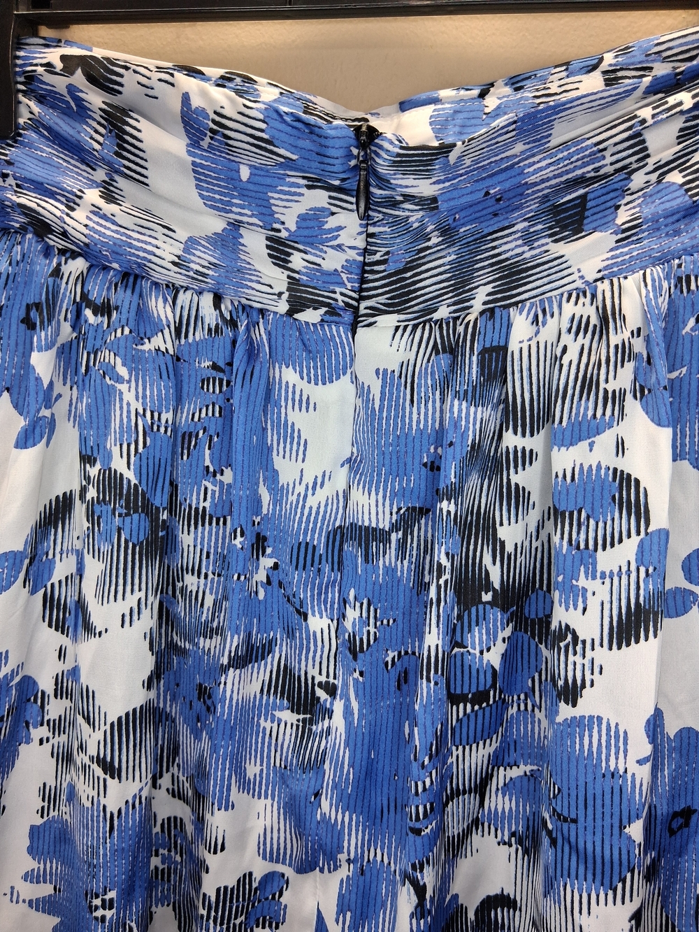 Hanna & Gracie Floral Skirt Petite Medium Blue White Abstract Ruched Waist Line - Picture 8 of 10